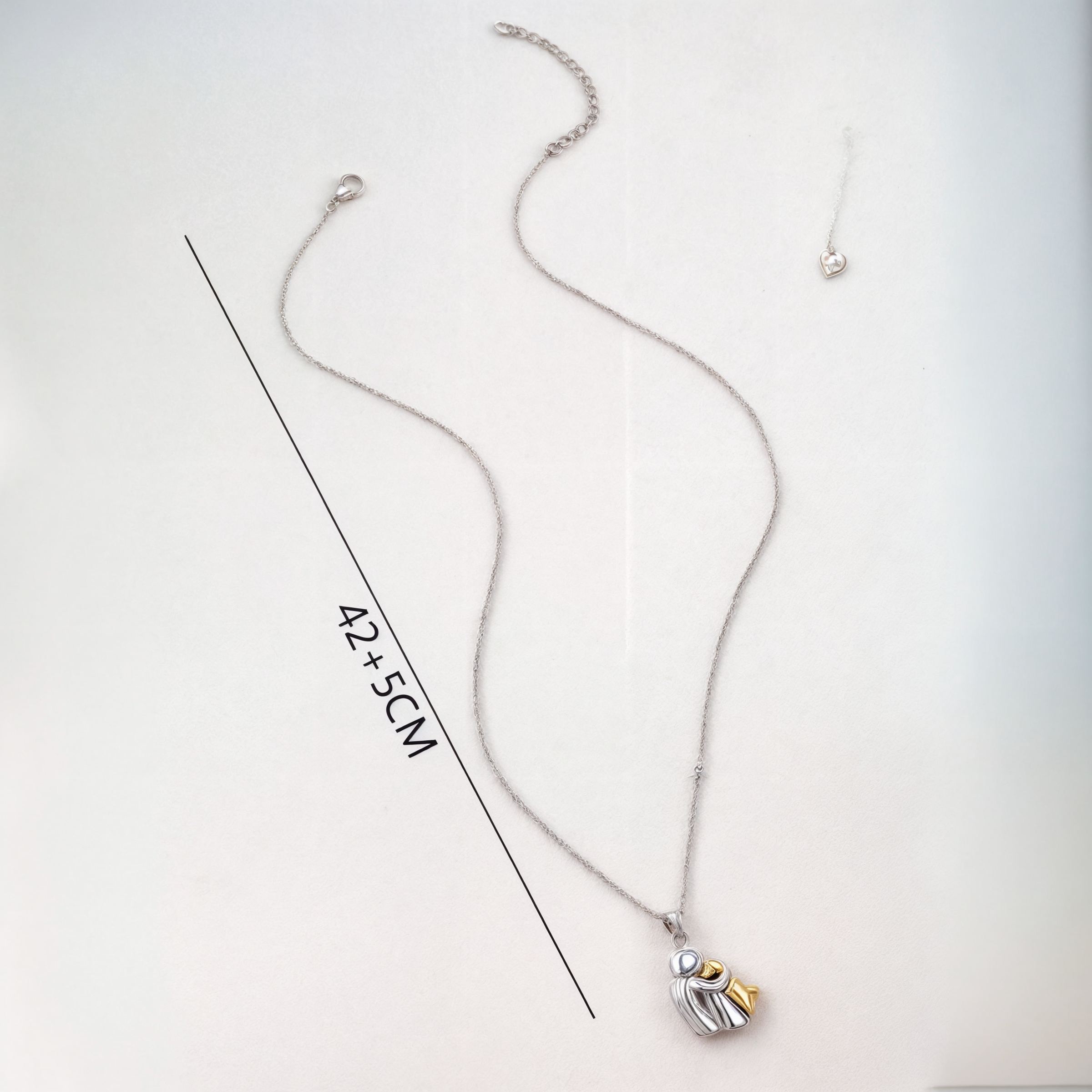 Hug Necklace – A Comforting Keepsake 1+1 FREE!